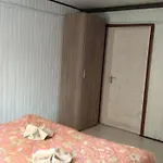 Kazka アパートホテル ヤブルニツァ